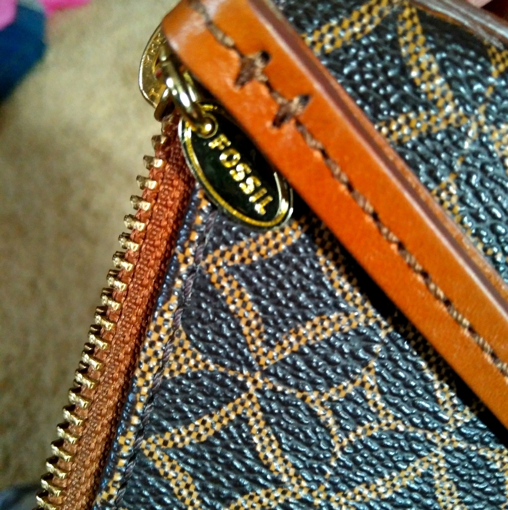 FOSSIL Crosbody - Picture 7 of 12